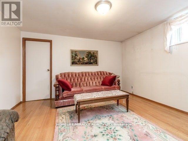31 Kilgreggan Crescent, Toronto, Ontario  M1J 1S2 - Photo 5 - E13751076