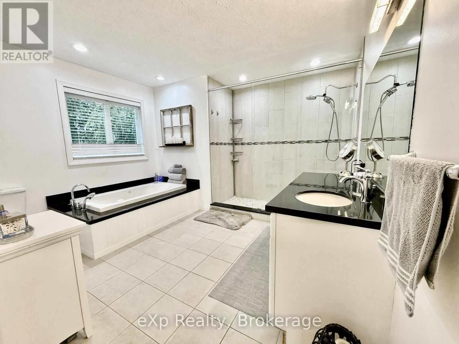 3 Gray Court, South Bruce, Ontario  N0G 2J0 - Photo 23 - X13751066