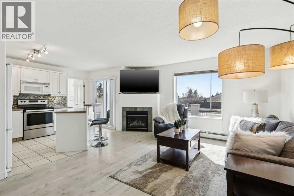 102, 6102 Valleyview Park SE, Calgary, Alberta  T2B 3R6 - Photo 3 - A2329234