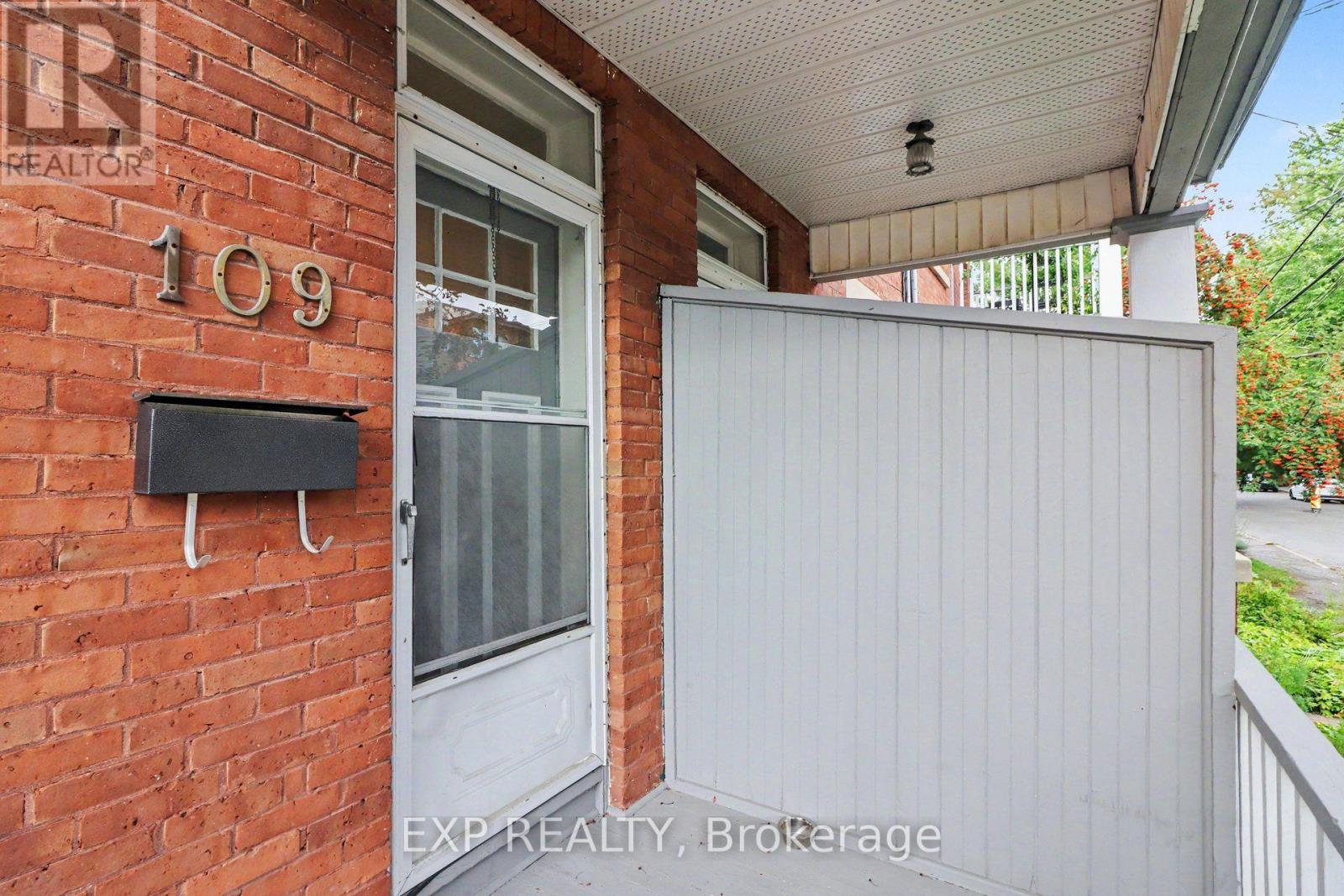 109 Hopewell Avenue, Ottawa, Ontario  K1S 2Y9 - Photo 2 - X13751096