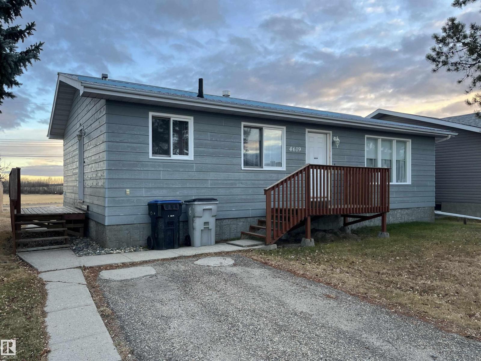 4619 43 St, Mayerthorpe, Alberta  T0E 1N0 - Photo 4 - E4505296