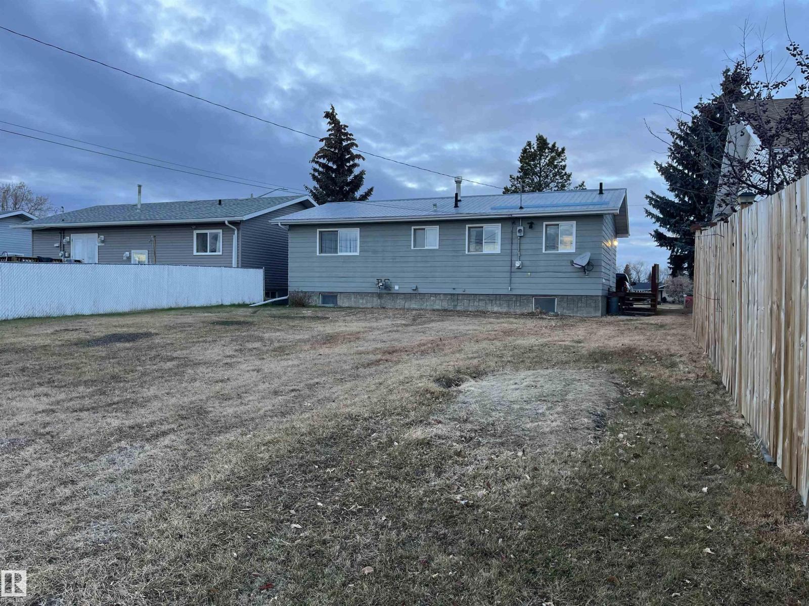 4619 43 St, Mayerthorpe, Alberta  T0E 1N0 - Photo 6 - E4505296