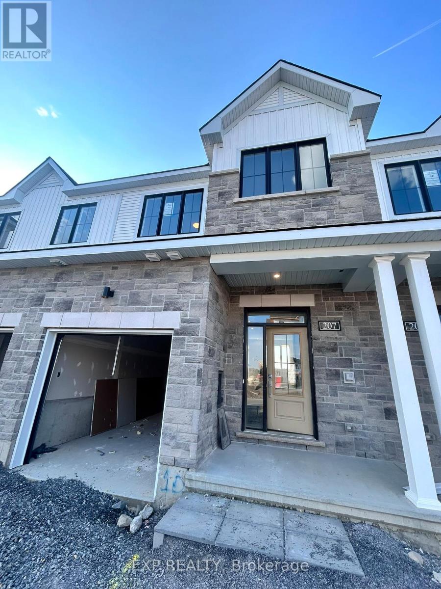 207 BANKSIDE WAY, Ottawa, Ontario