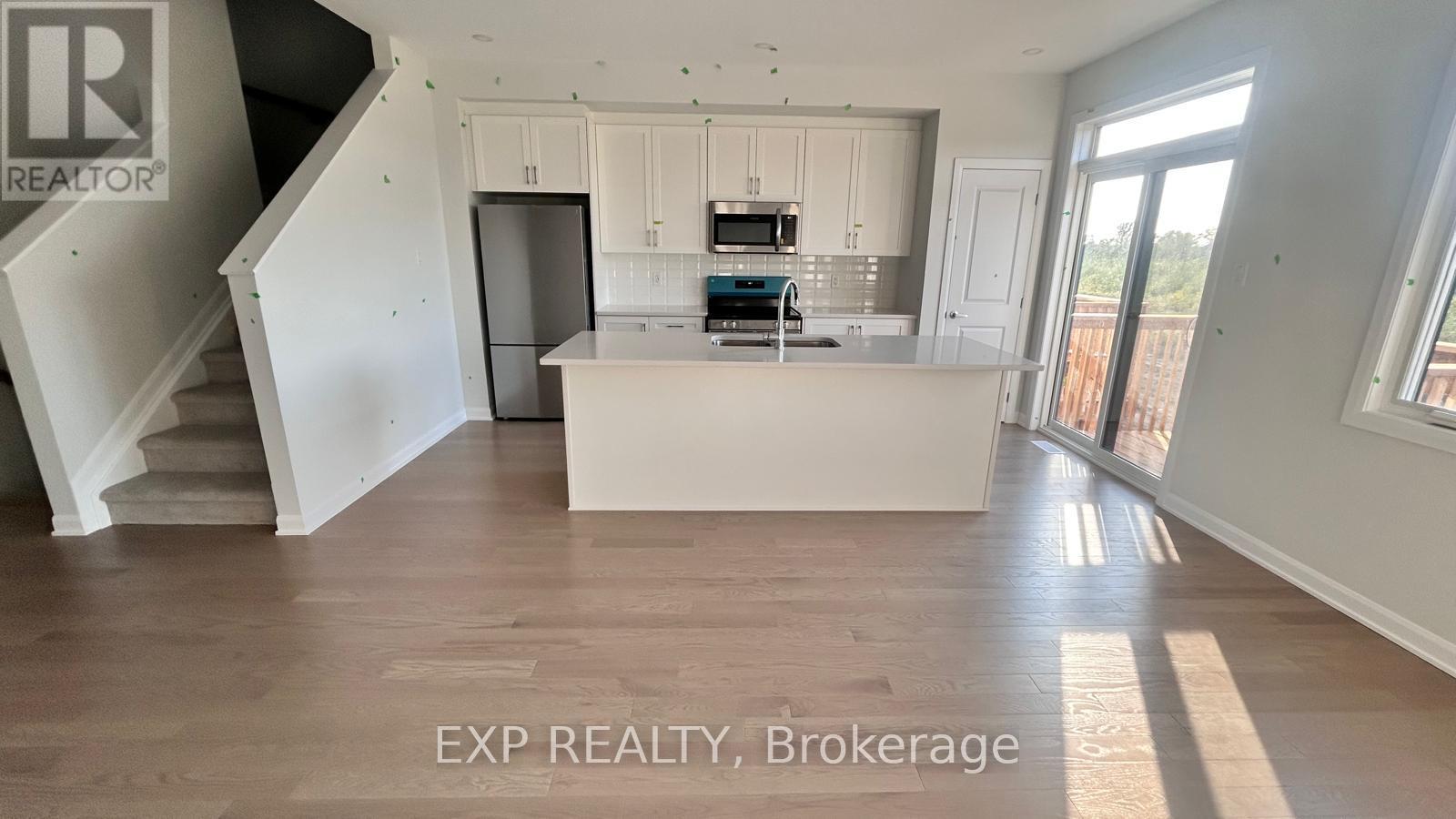 207 Bankside Way, Ottawa, Ontario  K2J 7N3 - Photo 5 - X13751102
