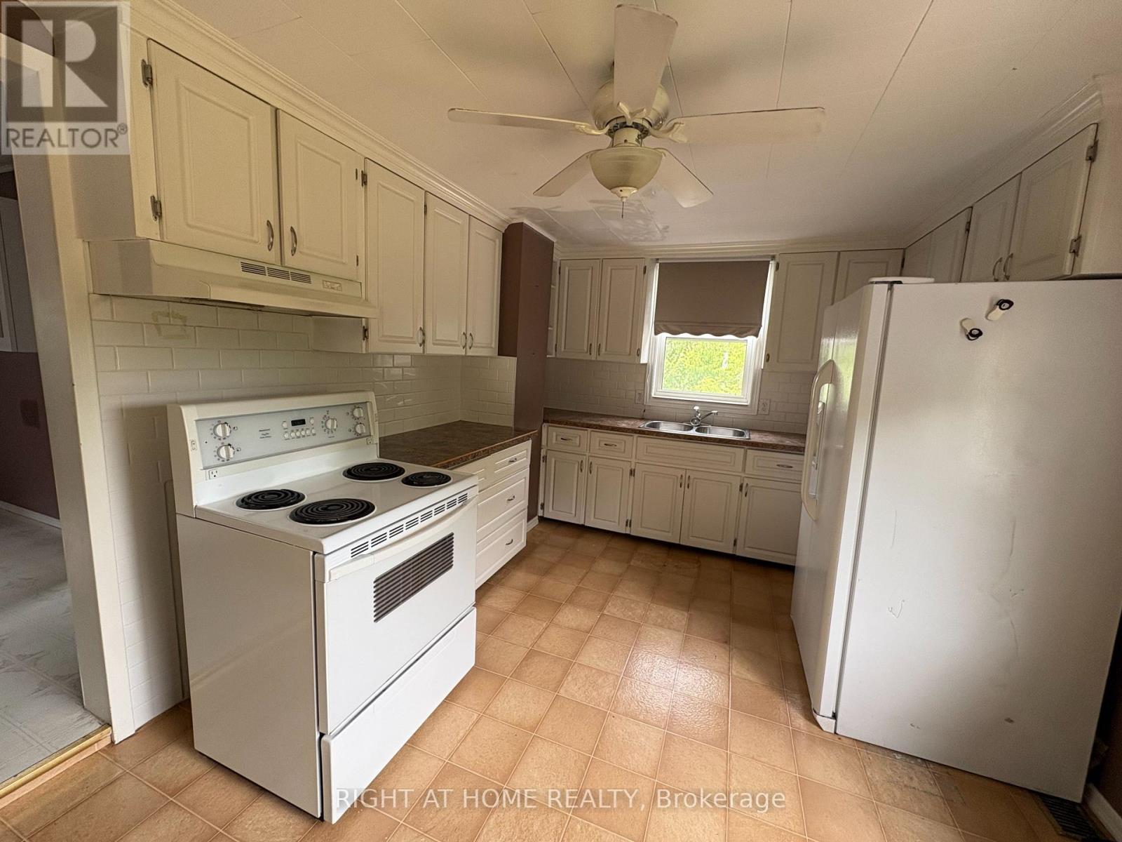 2591 Trulls Road, Clarington, Ontario  L1E 2N3 - Photo 5 - E13751104