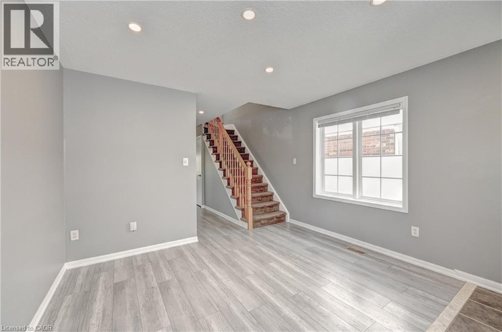 103 Blackbird Circle, Cambridge, Ontario  N3C 0A9 - Photo 6 - 40860986