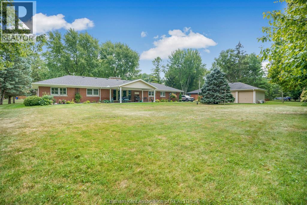 37 Gregory Drive East, Chatham, Ontario  N7L 2R2 - Photo 8 - 26021299