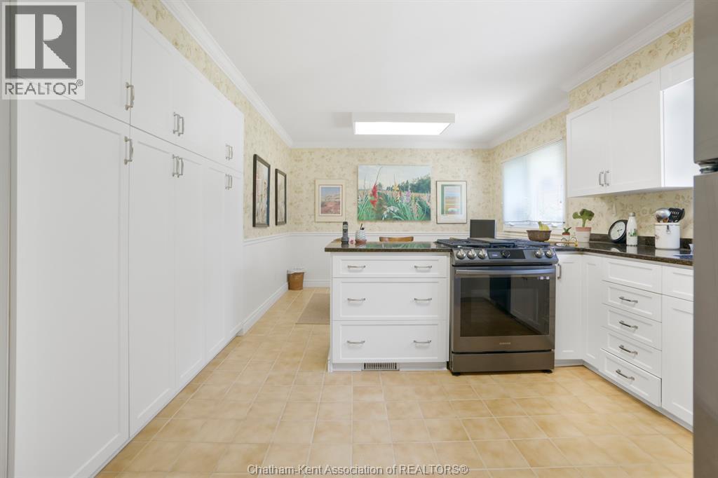 37 Gregory Drive East, Chatham, Ontario  N7L 2R2 - Photo 20 - 26021299