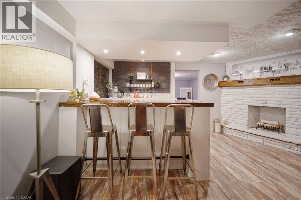220 Claremont Avenue, Kitchener, Ontario  N2M 2R1 - Photo 33 - 40860591