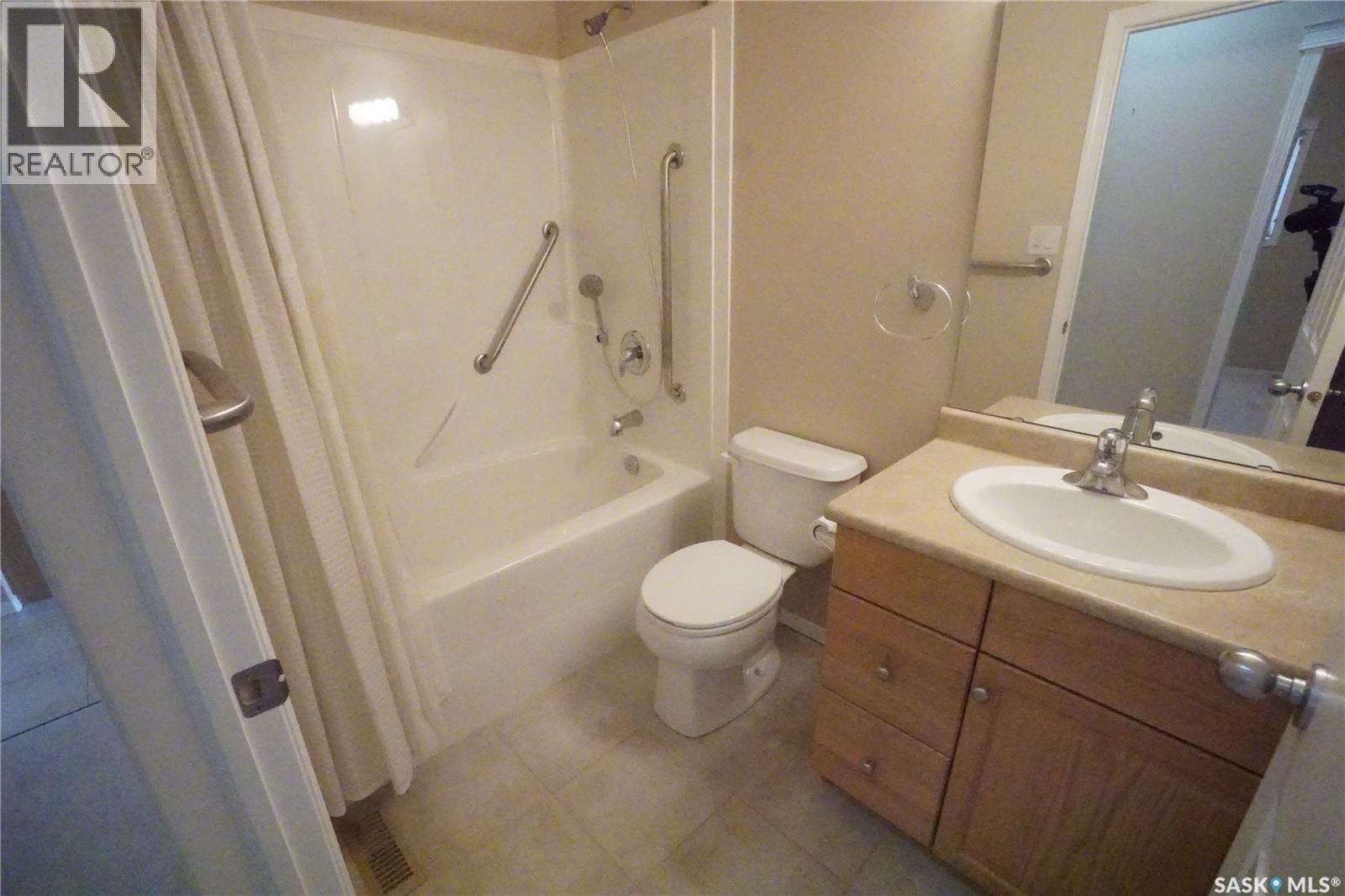 4606 Juniper Drive, Regina, Saskatchewan  S4X 4R6 - Photo 27 - SK047412