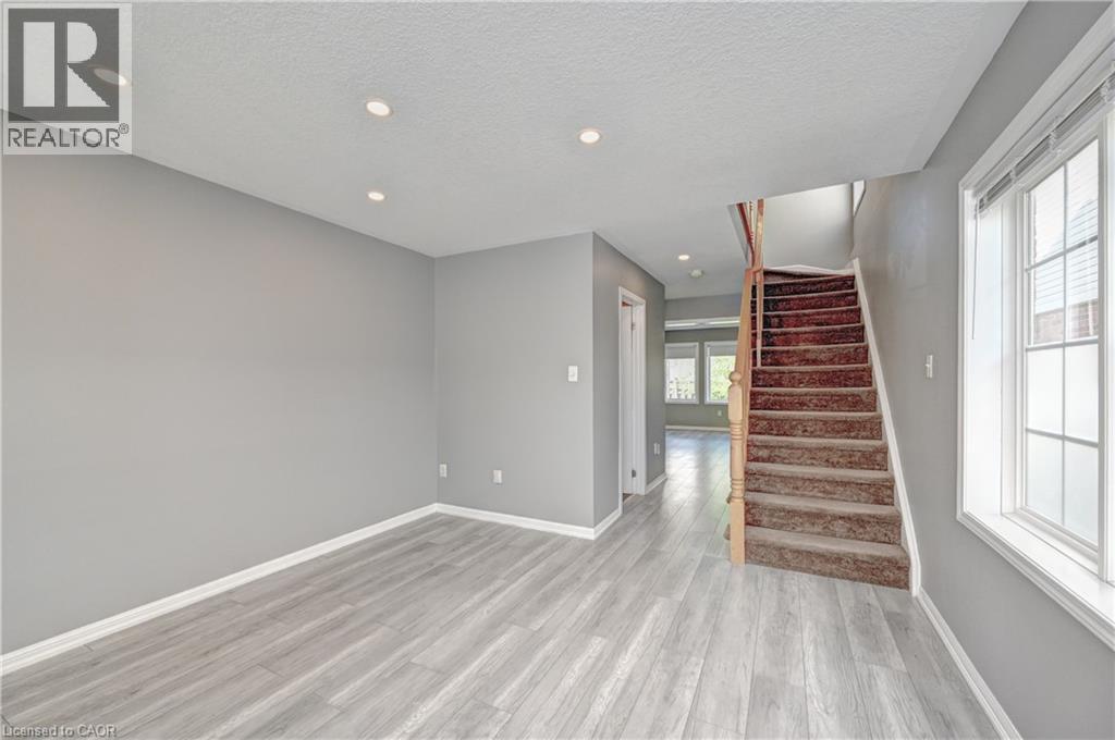 103 Blackbird Circle, Cambridge, Ontario  N3C 0A9 - Photo 11 - 40860986