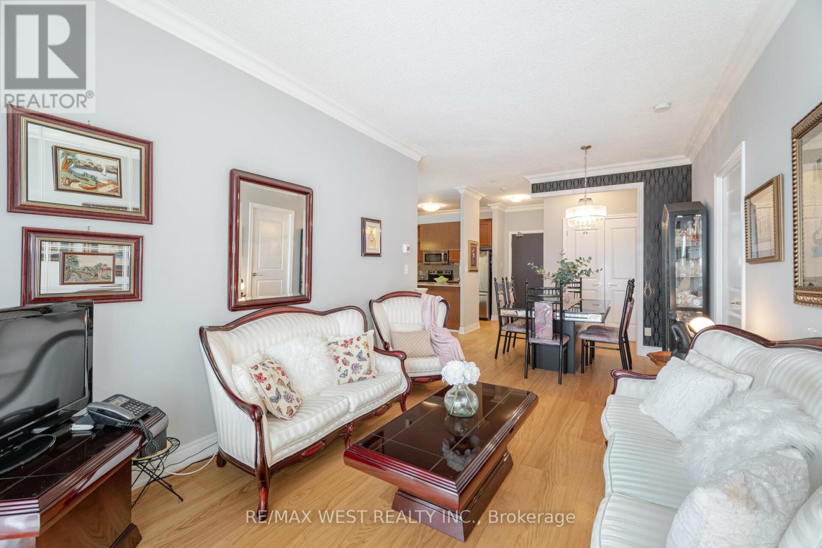 509 - 281 Woodbridge Avenue, Vaughan, Ontario  L4L 0C6 - Photo 10 - N12876350