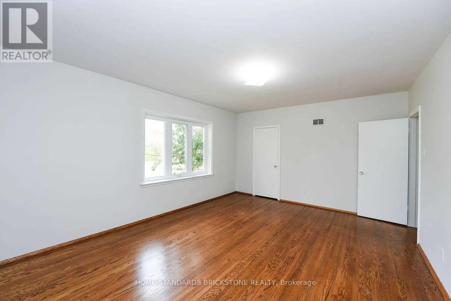 90 Centre Avenue N, Toronto, Ontario M2M 2L6 - Photo 13 - C13751160