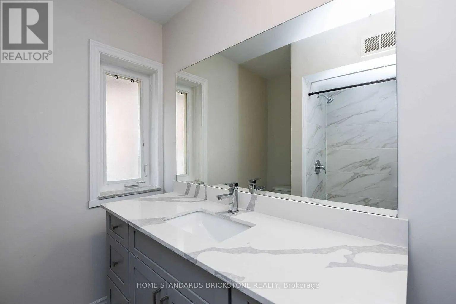 90 Centre Avenue N, Toronto, Ontario M2M 2L6 - Photo 19 - C13751160