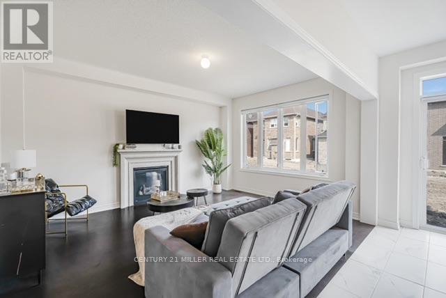 1473 Davis Loop, Innisfil, Ontario  L0L 1W0 - Photo 6 - N13751158
