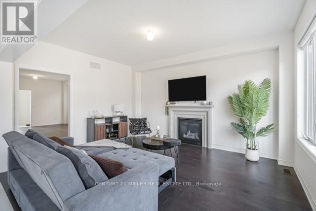 1473 Davis Loop, Innisfil, Ontario  L0L 1W0 - Photo 7 - N13751158