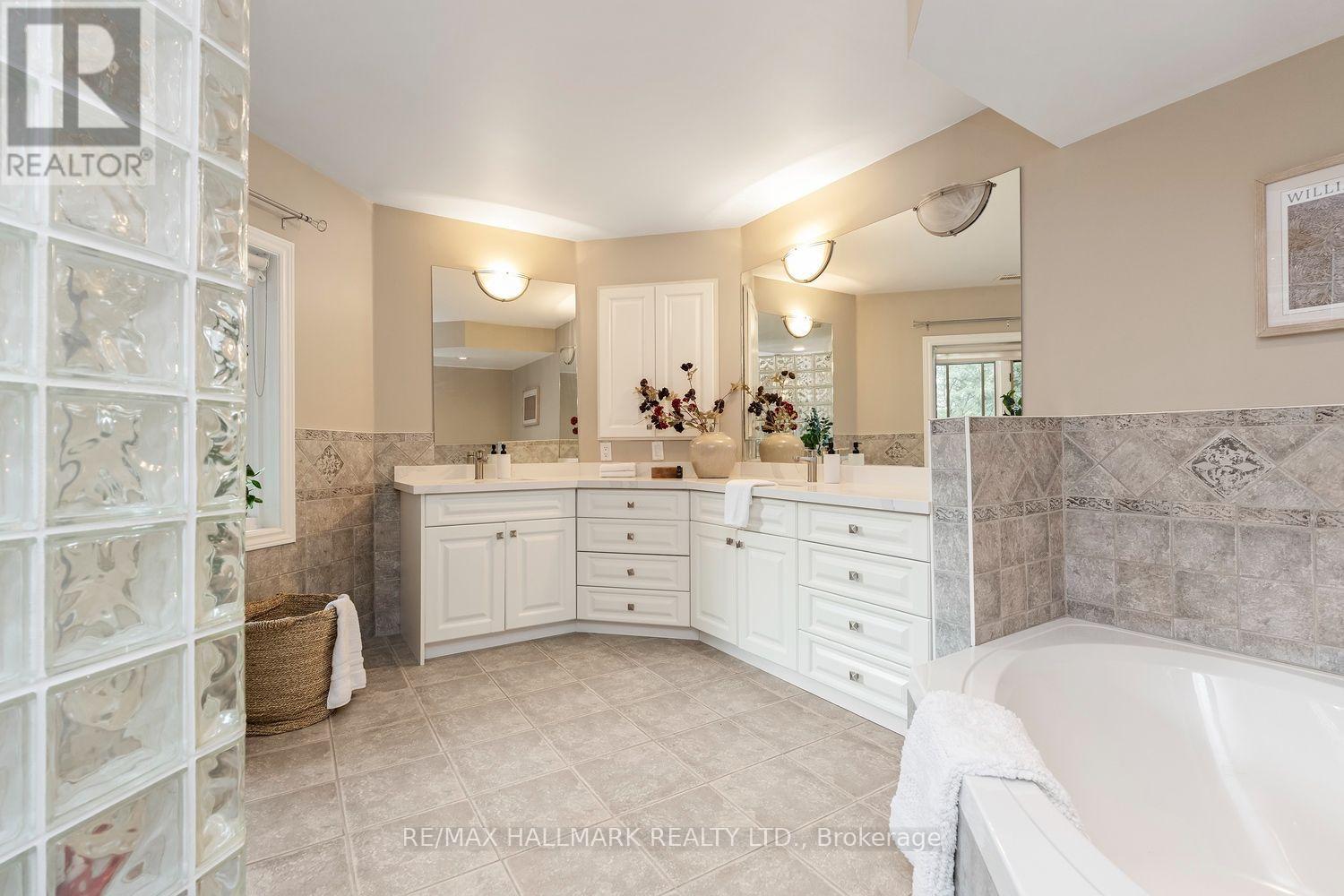 173 High Park Avenue, Toronto, Ontario  M6P 2S3 - Photo 16 - W13751152