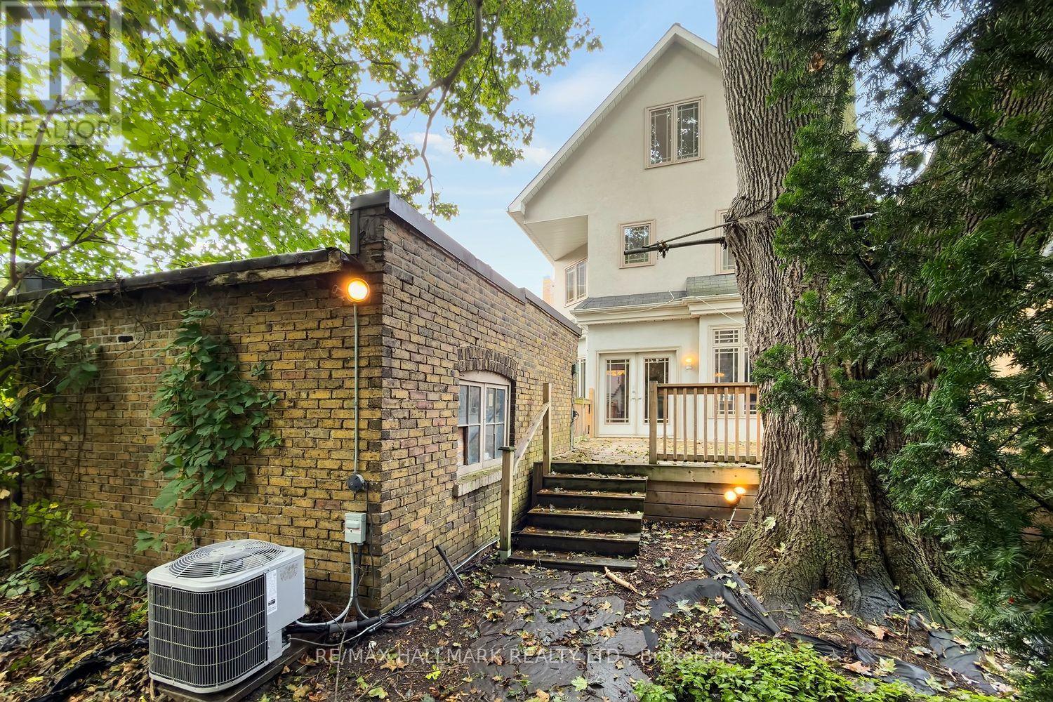 173 High Park Avenue, Toronto, Ontario  M6P 2S3 - Photo 26 - W13751152