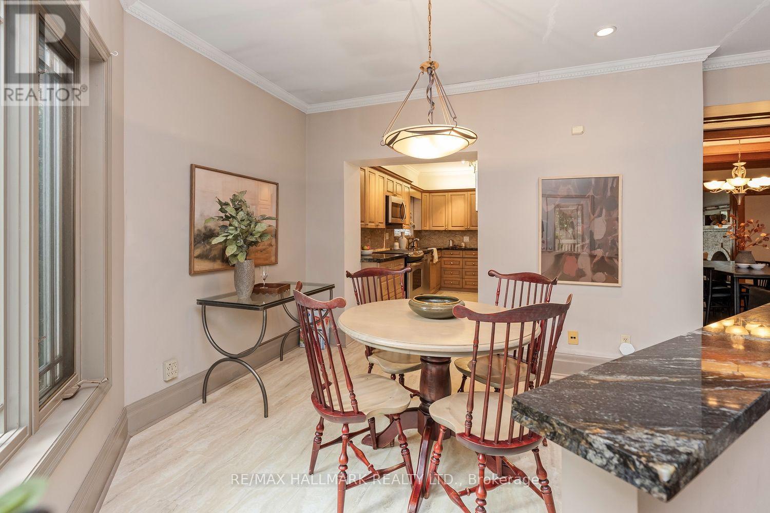 173 High Park Avenue, Toronto, Ontario  M6P 2S3 - Photo 8 - W13751152