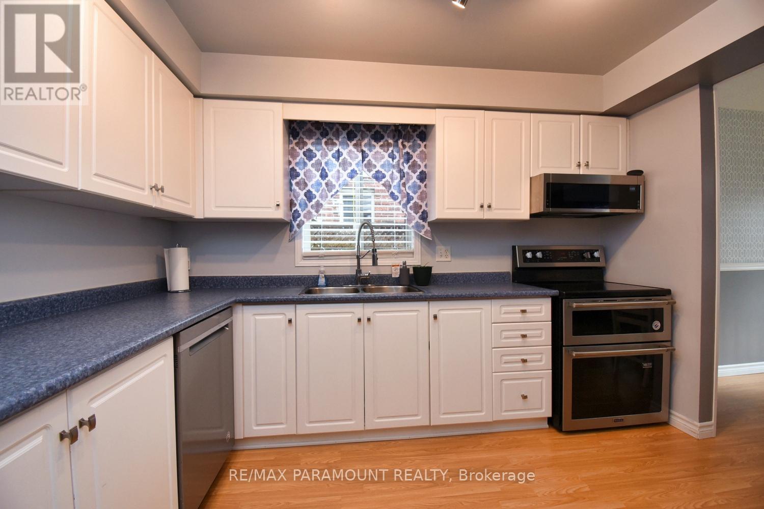 48 Newport Drive, Cambridge, Ontario  N3H 5P7 - Photo 10 - X13751162