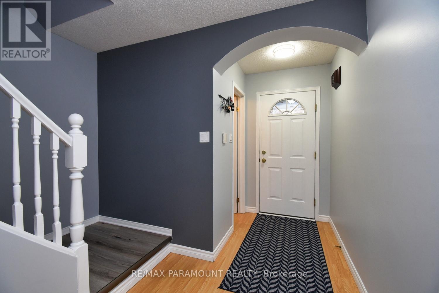 48 Newport Drive, Cambridge, Ontario  N3H 5P7 - Photo 3 - X13751162