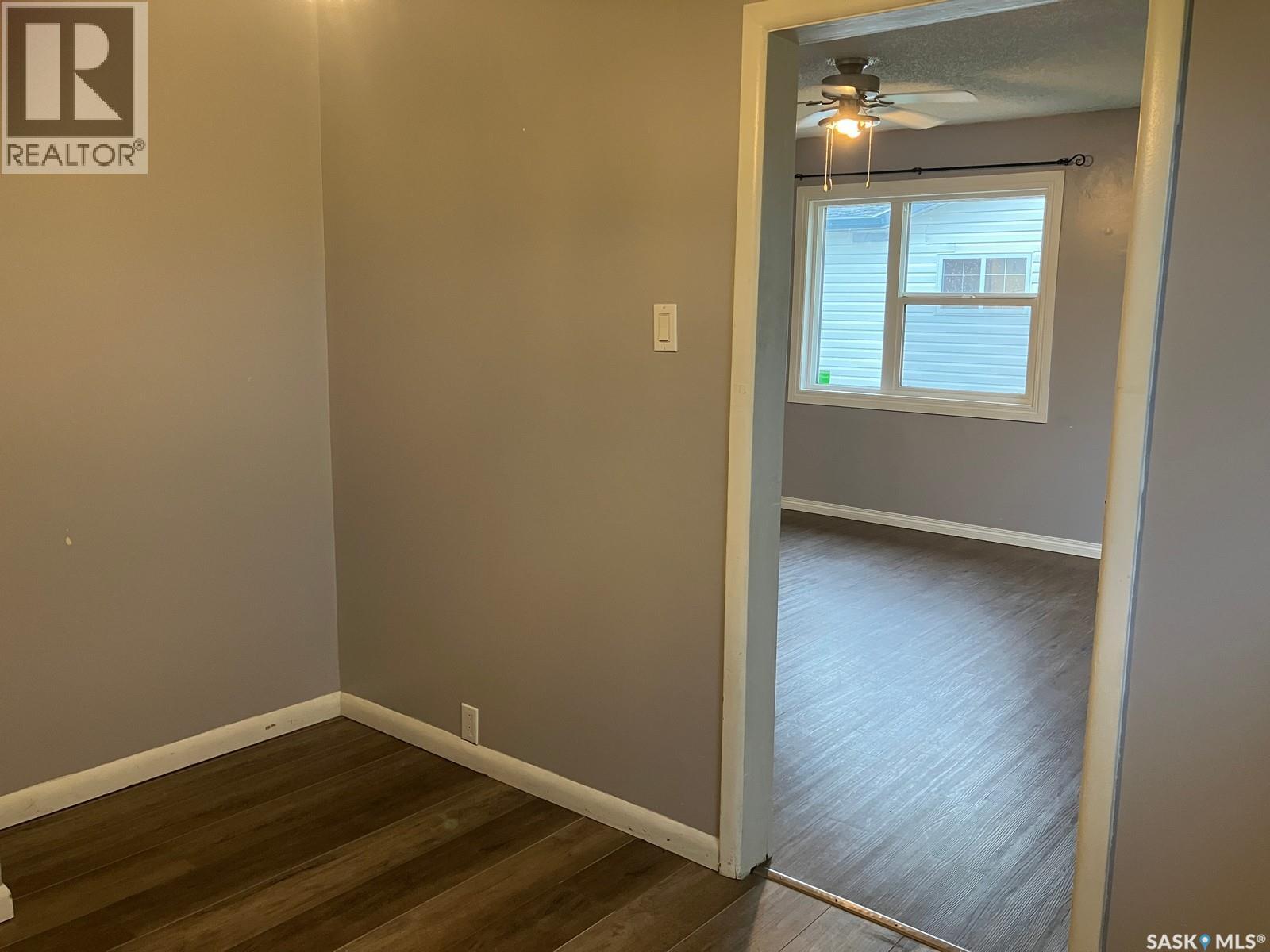 707 10th Avenue W, Nipawin, Saskatchewan  S0E 1E0 - Photo 15 - SK047732