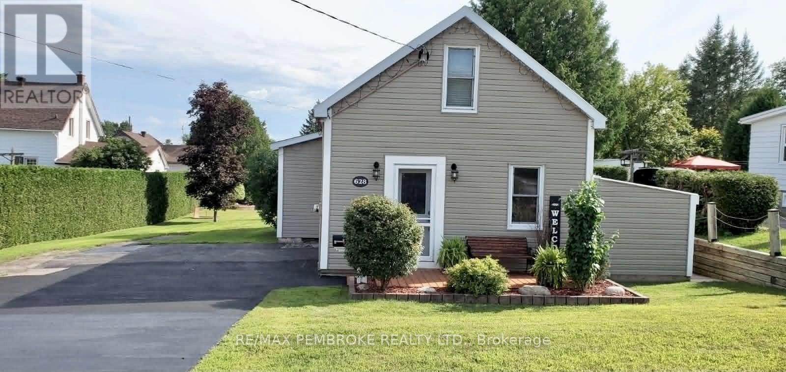 628 PERTH STREET, Pembroke, Ontario