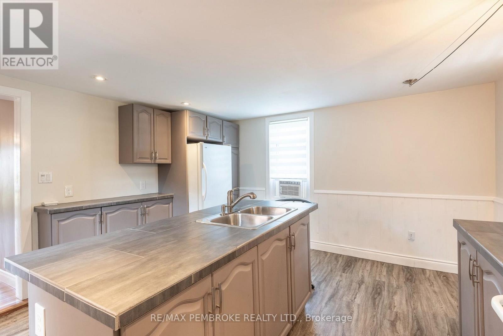 628 Perth Street, Pembroke, Ontario  K8A 6C1 - Photo 19 - X13751170