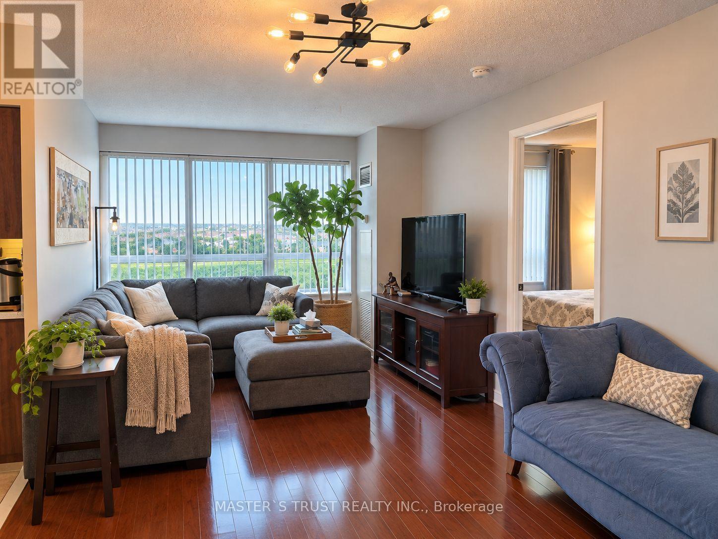 704 - 11 ONEIDA CRESCENT, Richmond Hill, Ontario