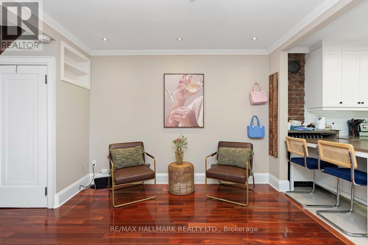 141 Humbercrest Boulevard, Toronto, Ontario  M6S 4L4 - Photo 2 - W13751184