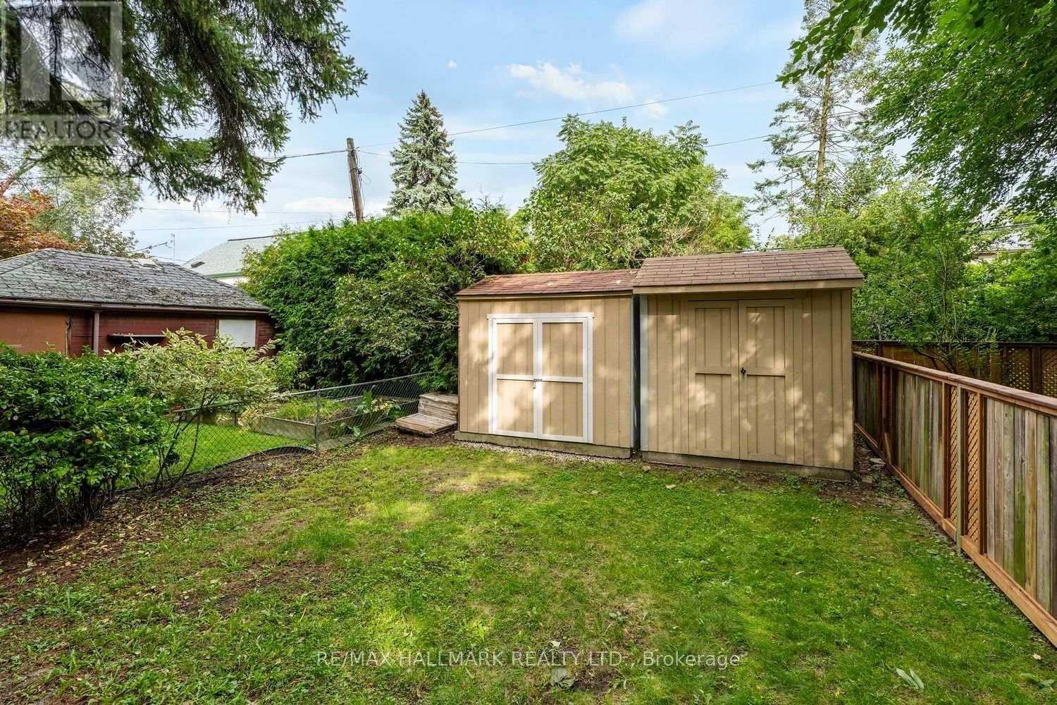 141 Humbercrest Boulevard, Toronto, Ontario  M6S 4L4 - Photo 29 - W13751184