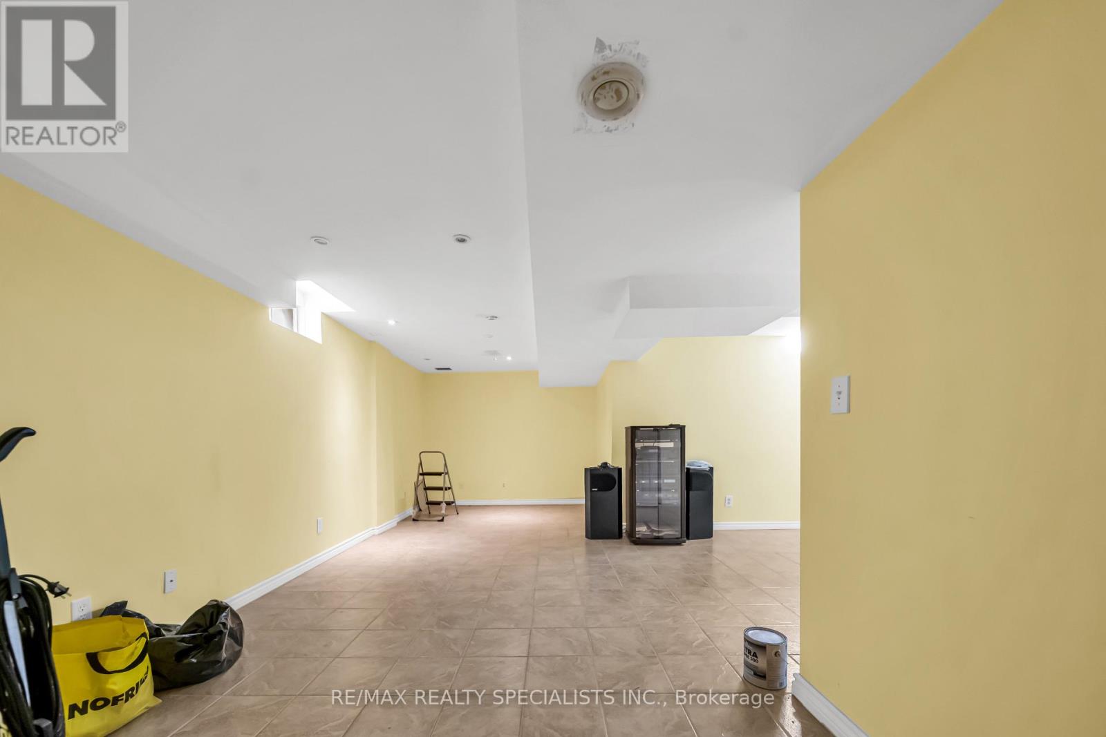 6 Topiary Lane, Brampton, Ontario  L7A 2K6 - Photo 10 - W13751204