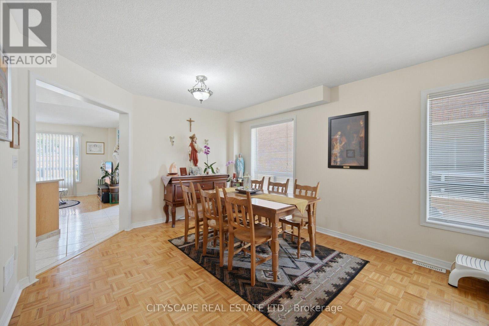 221 Richvale Drive S, Brampton, Ontario  L6Z 4W2 - Photo 10 - W13751210