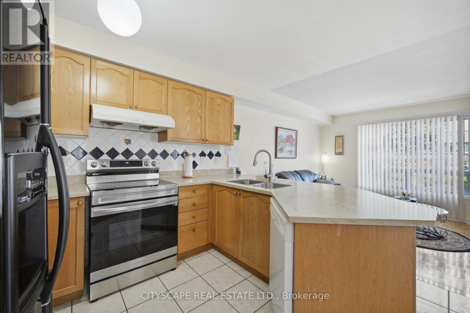 221 Richvale Drive S, Brampton, Ontario  L6Z 4W2 - Photo 15 - W13751210