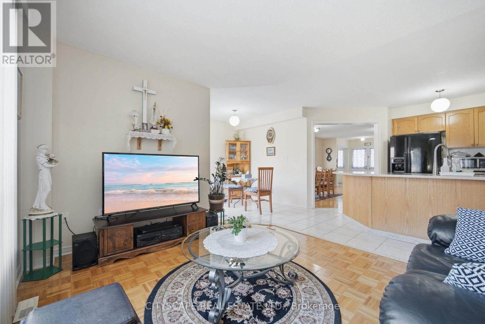 221 Richvale Drive S, Brampton, Ontario  L6Z 4W2 - Photo 21 - W13751210