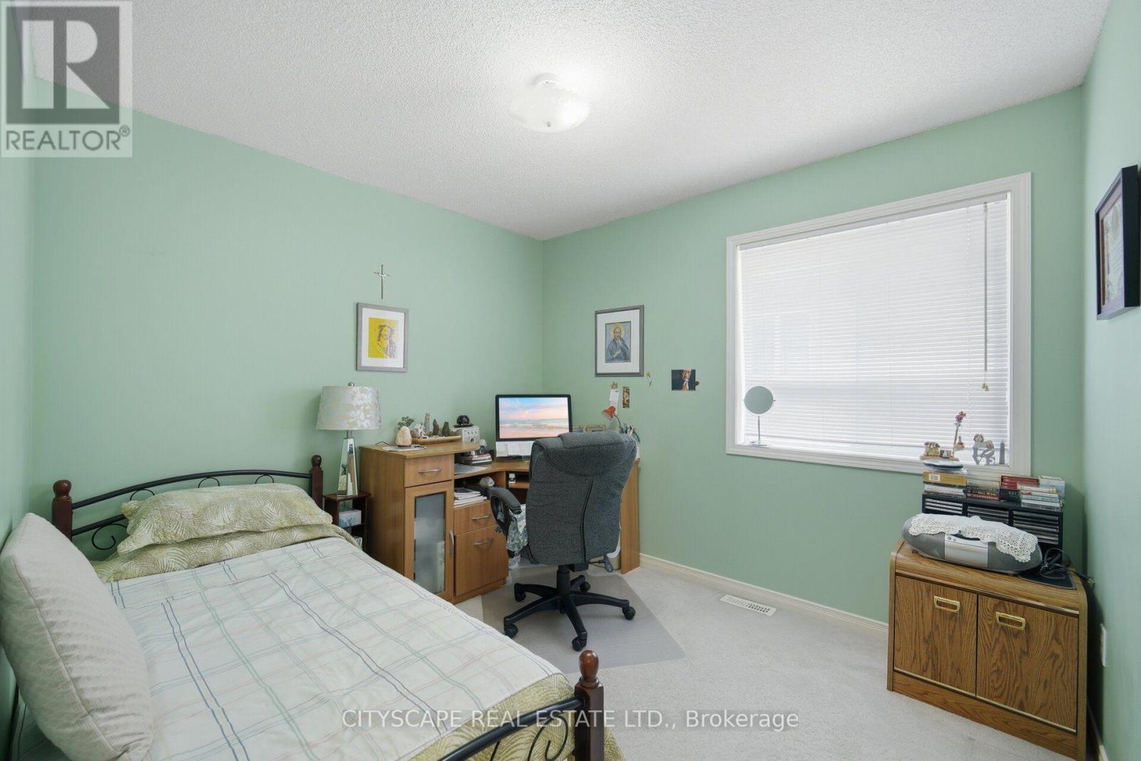 221 Richvale Drive S, Brampton, Ontario  L6Z 4W2 - Photo 34 - W13751210