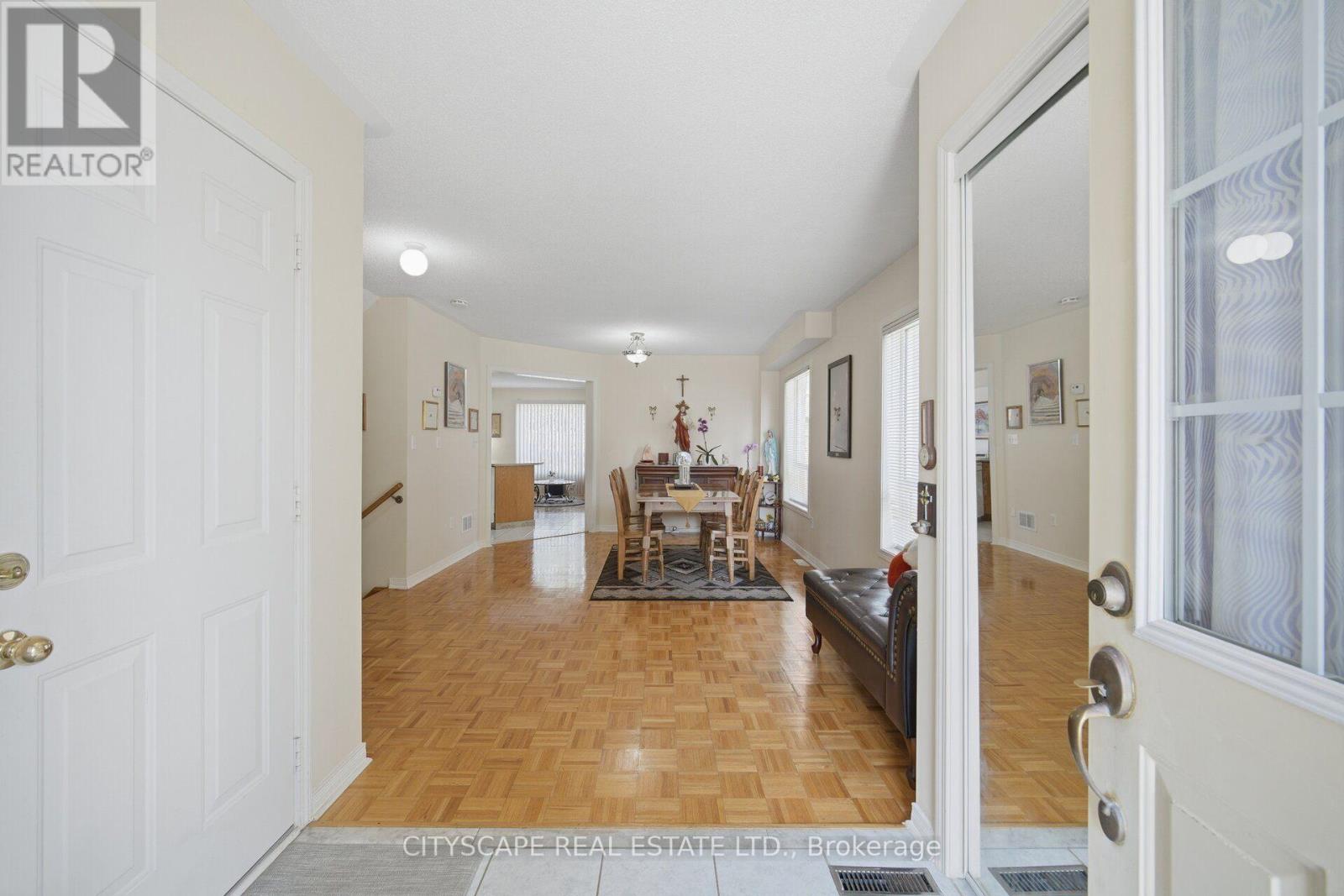 221 Richvale Drive S, Brampton, Ontario  L6Z 4W2 - Photo 8 - W13751210