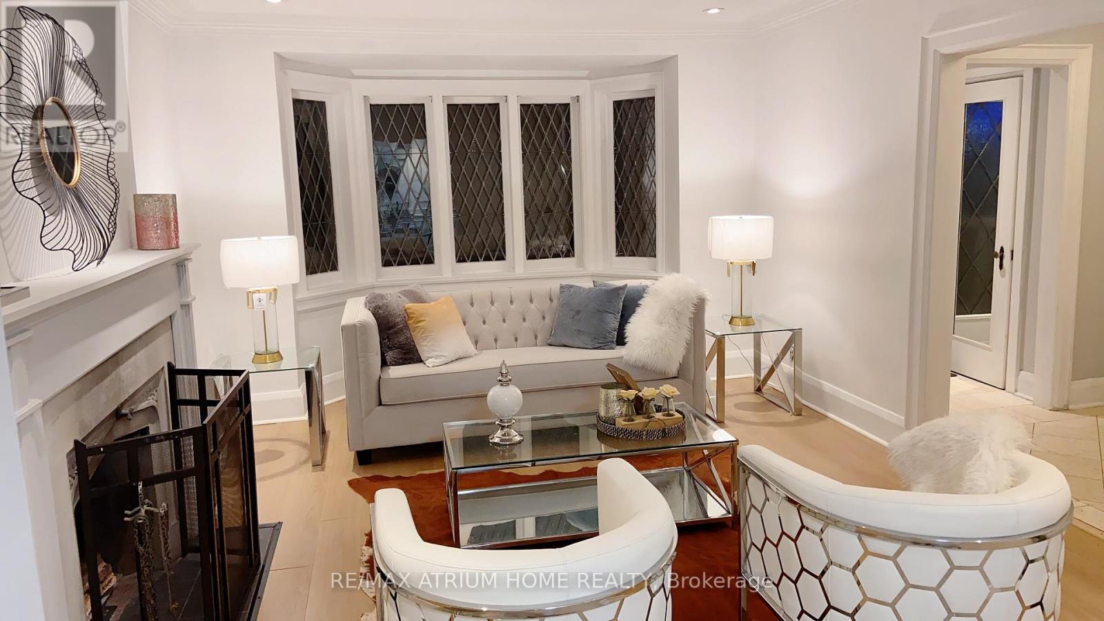 361 Fairlawn Avenue, Toronto, Ontario  M5M 1T5 - Photo 4 - C13751208