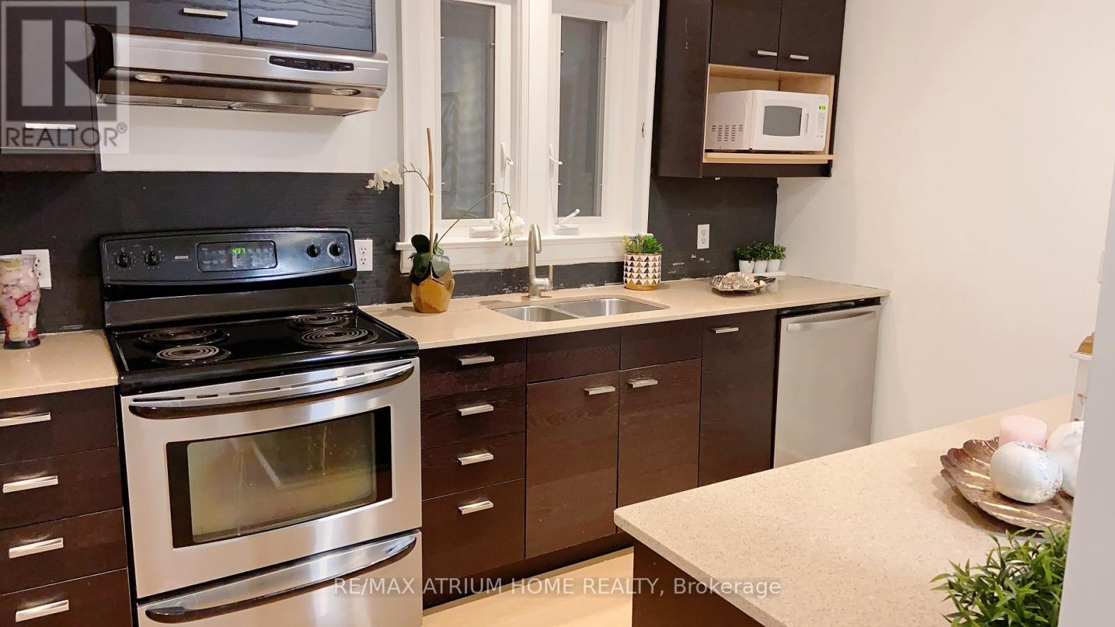 361 Fairlawn Avenue, Toronto, Ontario  M5M 1T5 - Photo 6 - C13751208