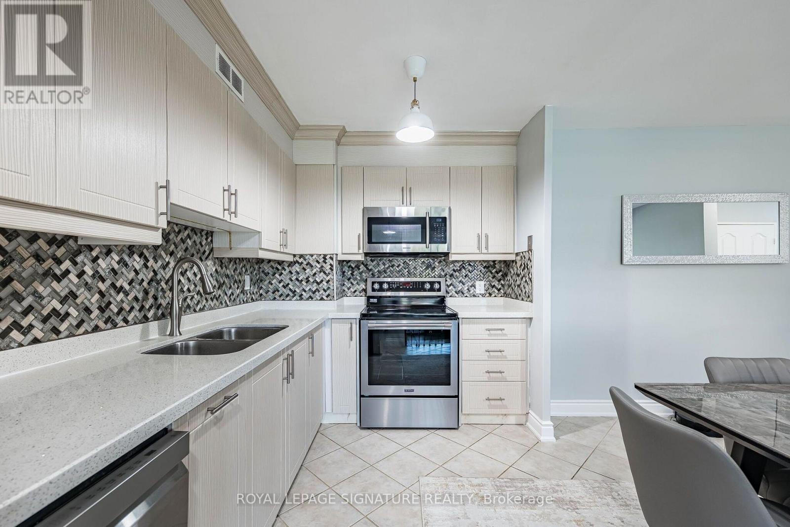 405 - 25 Four Winds Drive, Toronto, Ontario  M3J 1K8 - Photo 7 - W13601730