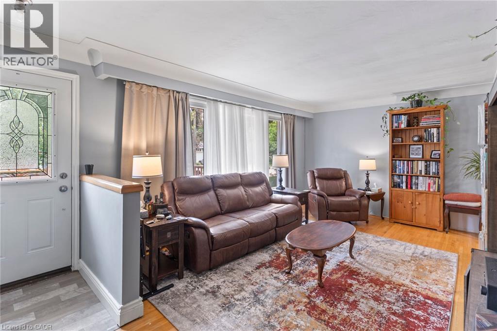 15 Collier Crescent, Hamilton, Ontario  L9C 3S7 - Photo 5 - 40859343