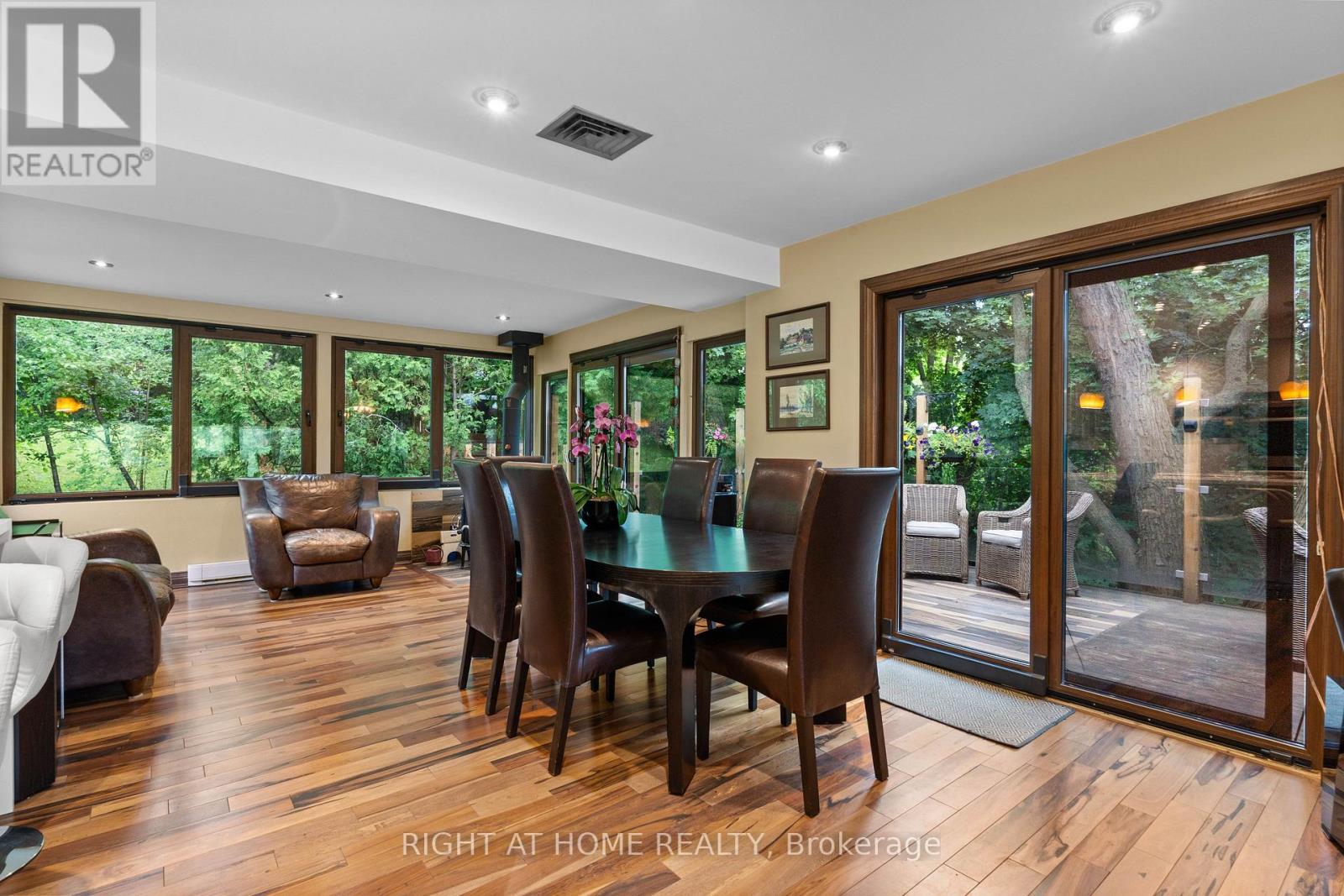 Upper - 1101 Brimley Road, Toronto, Ontario  M1P 3E8 - Photo 11 - E13751226