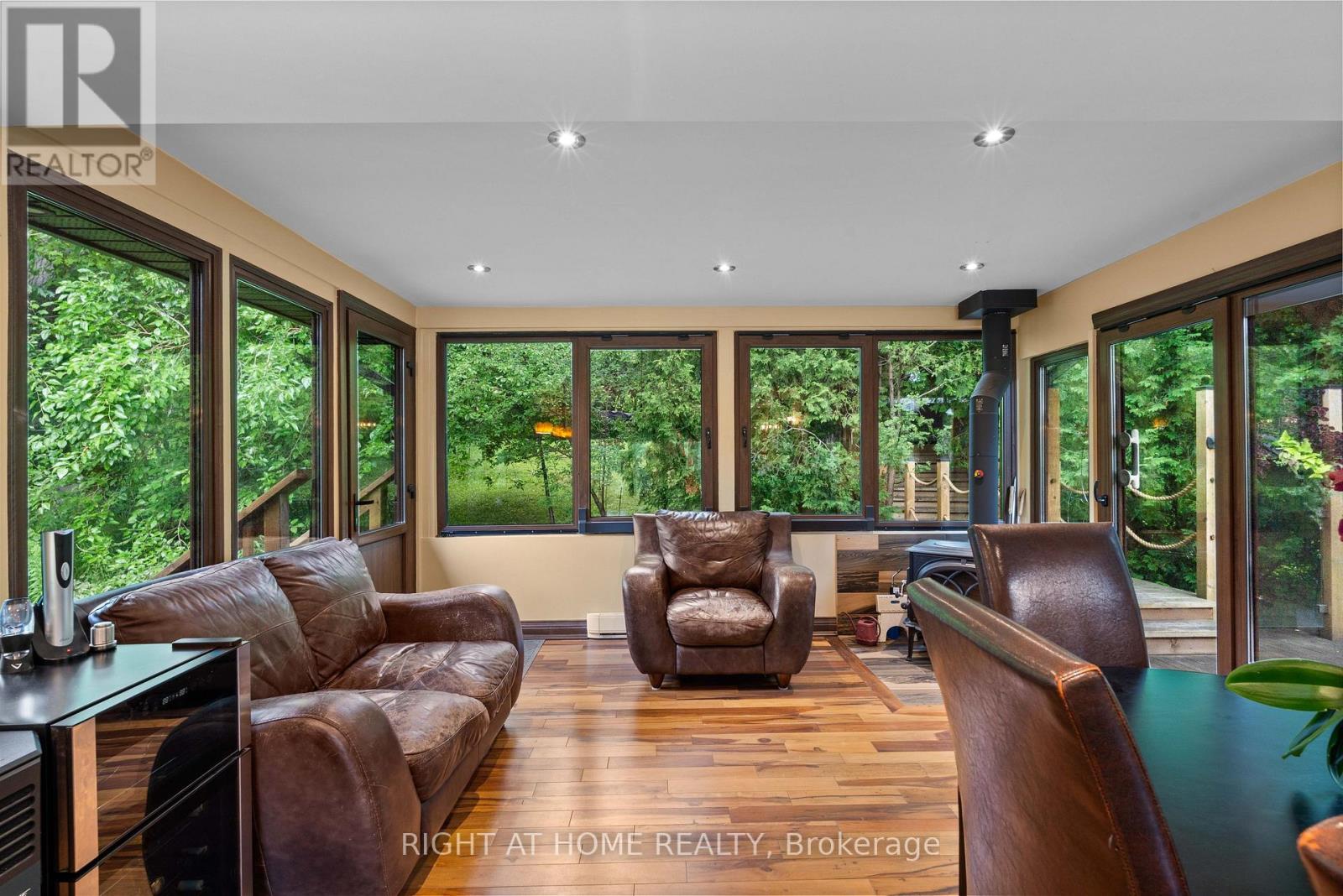 Upper - 1101 Brimley Road, Toronto, Ontario  M1P 3E8 - Photo 13 - E13751226