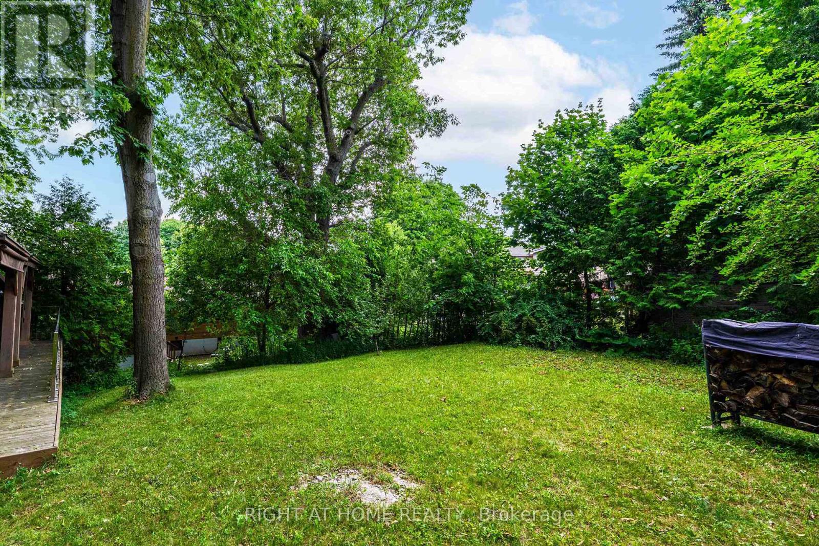 Upper - 1101 Brimley Road, Toronto, Ontario  M1P 3E8 - Photo 33 - E13751226