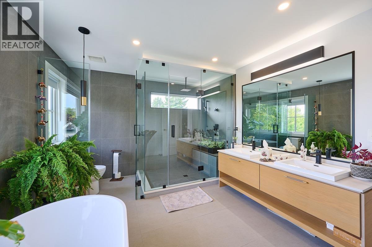 449 E 15th Street, North Vancouver, British Columbia  V7L 2R9 - Photo 19 - R3162021