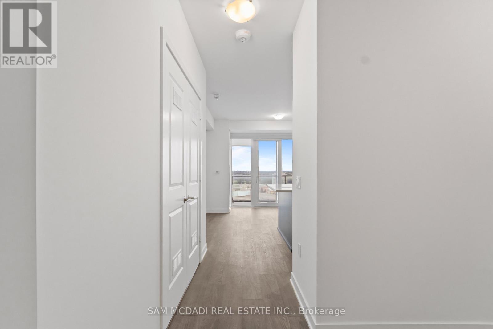 1508 - 4675 Metcalfe Avenue, Mississauga, Ontario  L5M 0Z8 - Photo 4 - W13751230