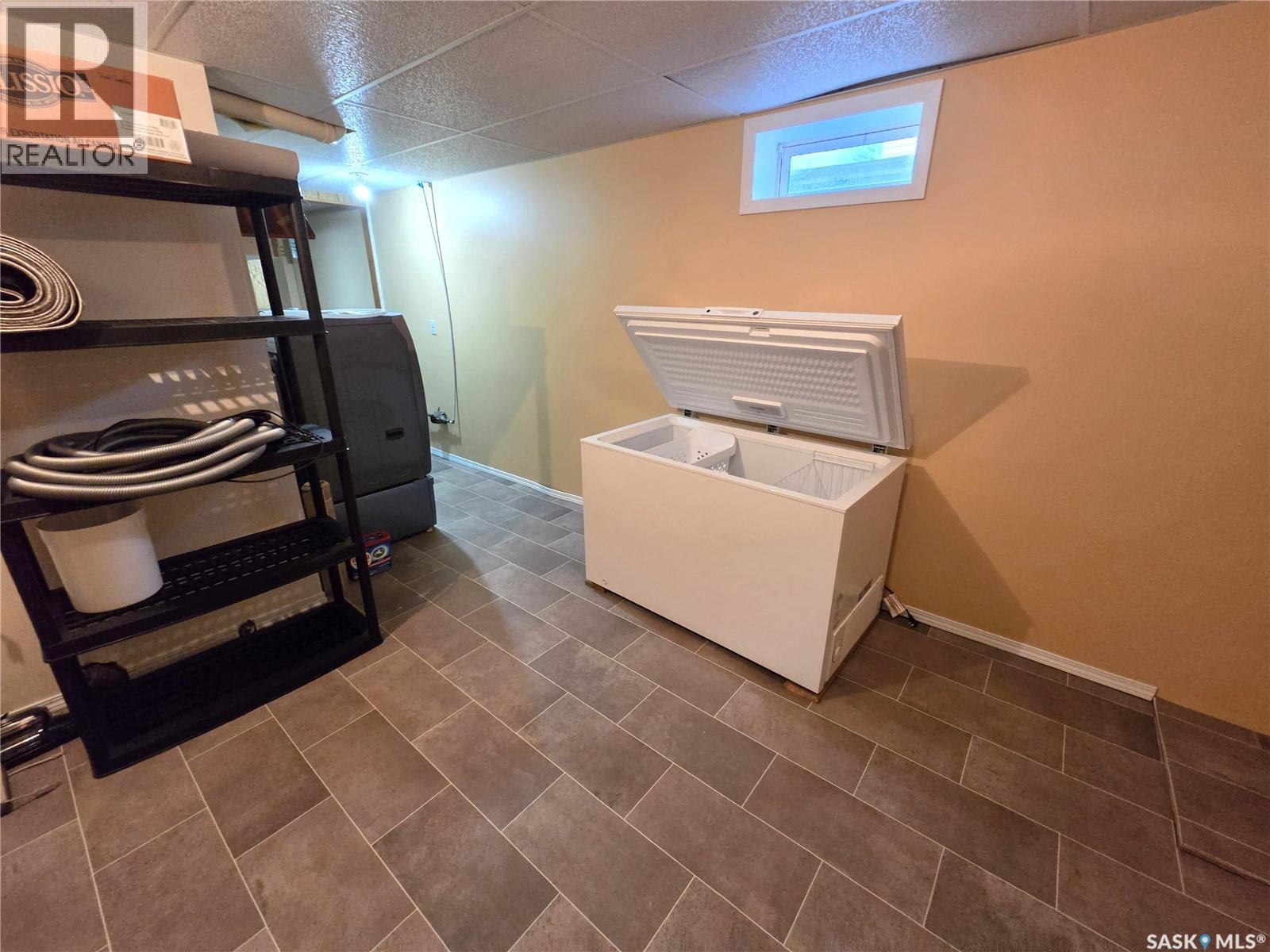 304 Second Avenue E, Lampman, Saskatchewan  S0C 1N0 - Photo 32 - SK030695