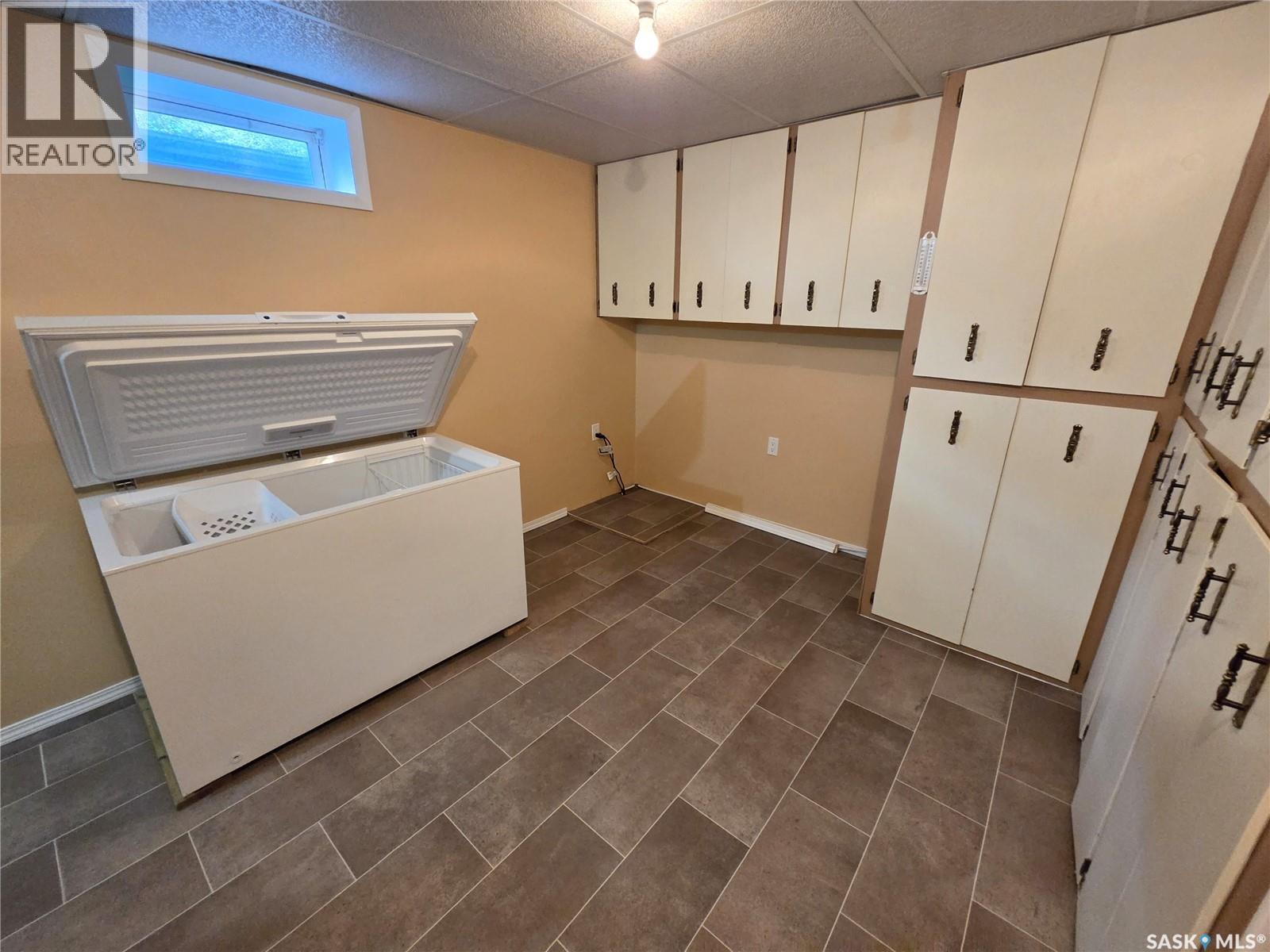 304 Second Avenue E, Lampman, Saskatchewan  S0C 1N0 - Photo 31 - SK030695
