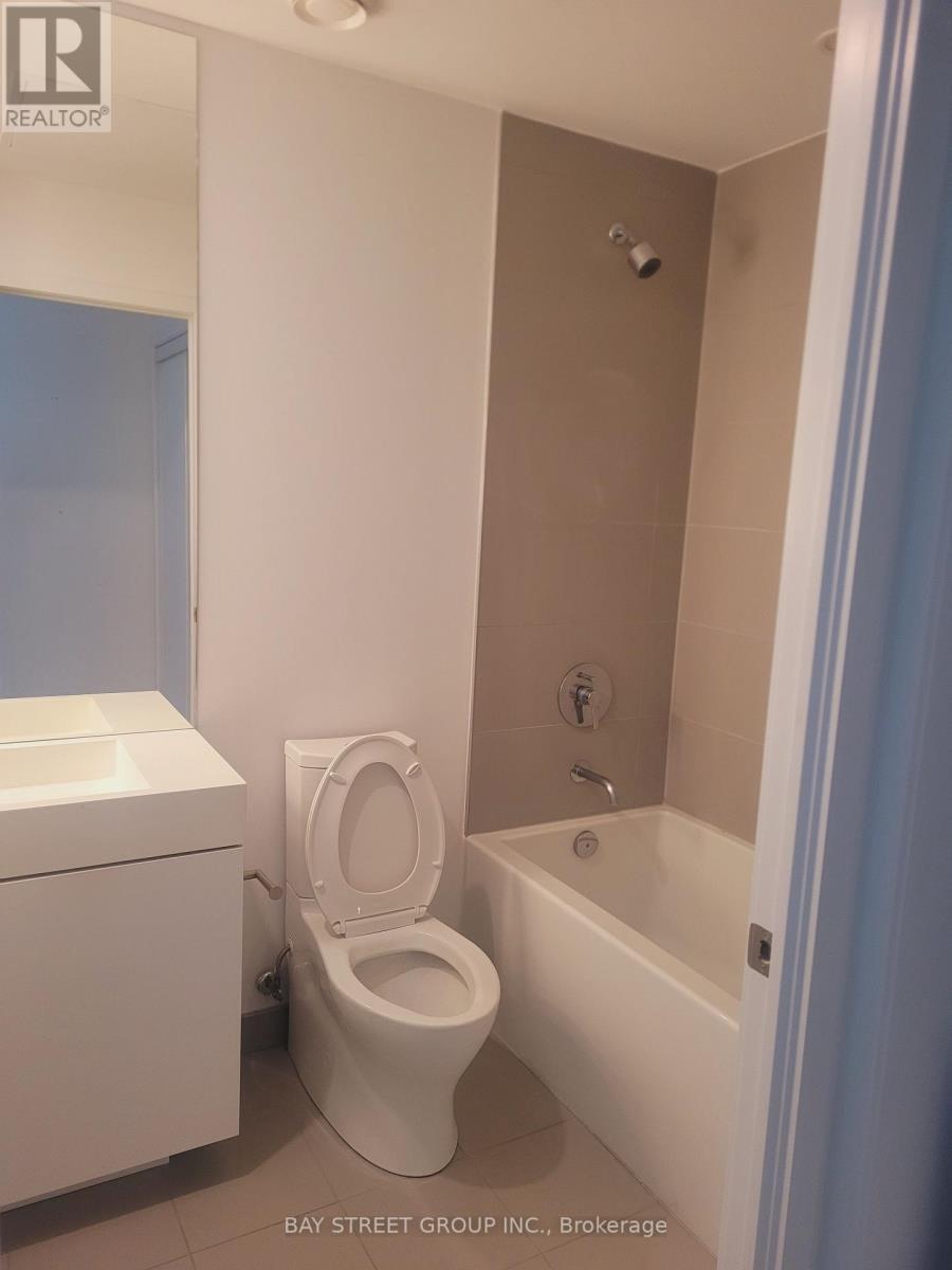 2108 - 33 Helendale Avenue, Toronto, Ontario  M4R 0A4 - Photo 11 - C13751238