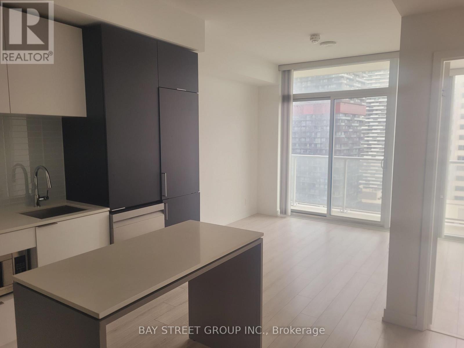 2108 - 33 Helendale Avenue, Toronto, Ontario  M4R 0A4 - Photo 4 - C13751238